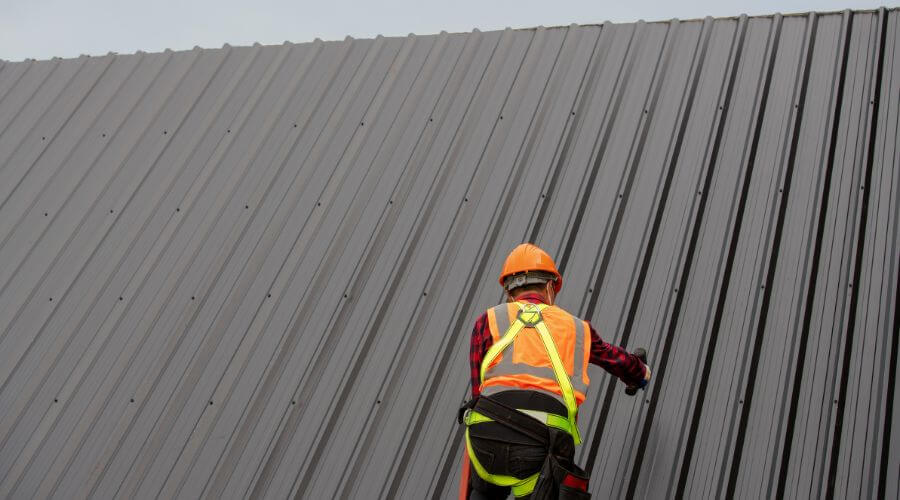 Expert Emergency Roof Repairs services in Fontana, KS